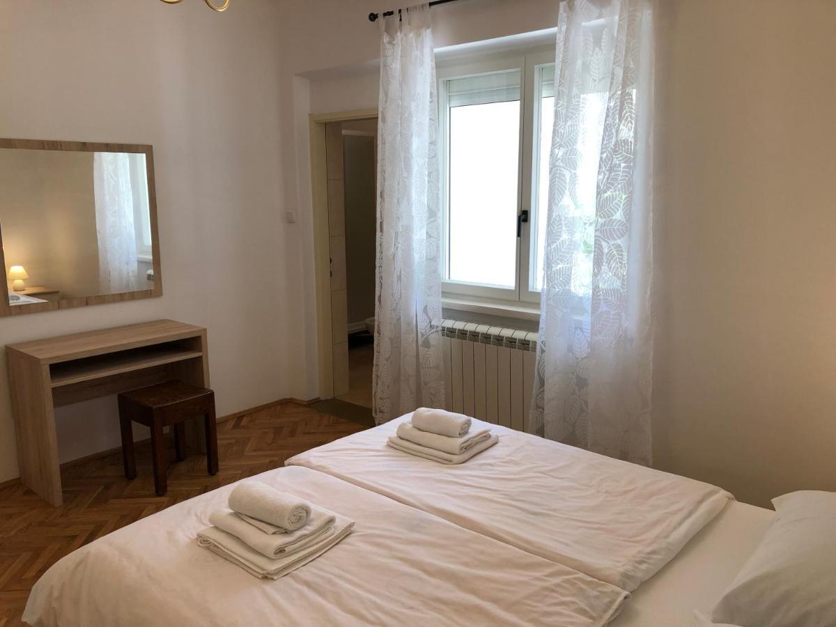 Apartments Mikelic Кампор Экстерьер фото