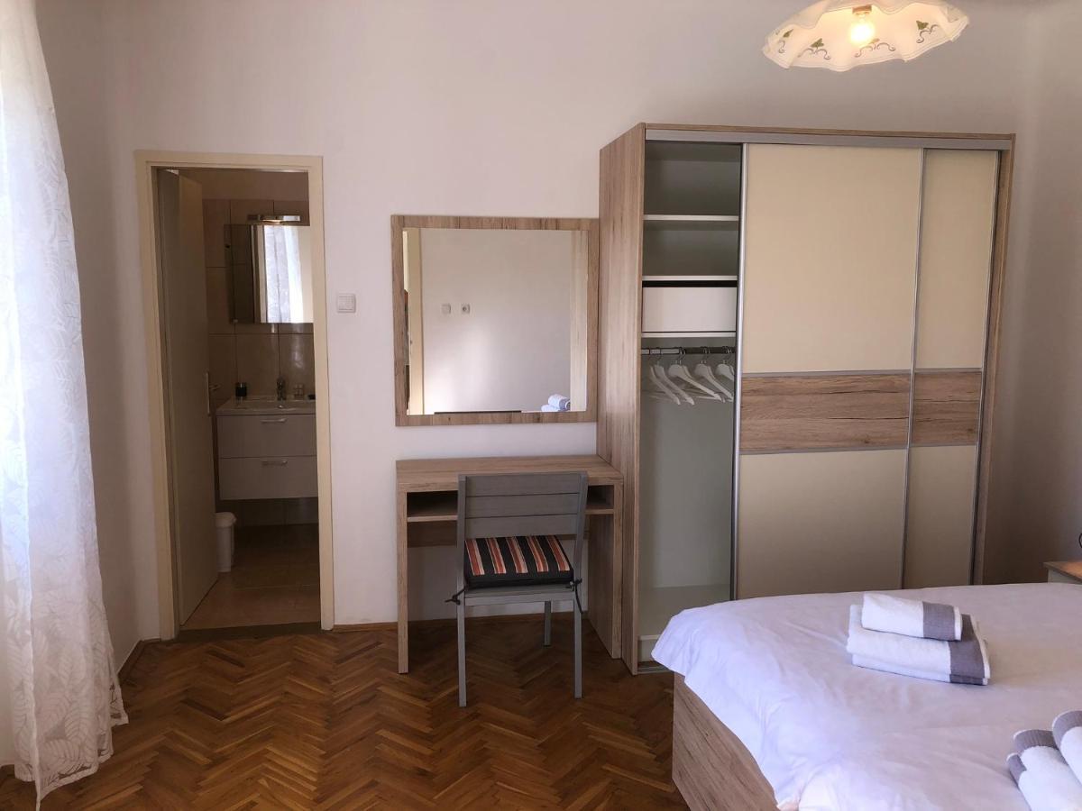 Apartments Mikelic Кампор Экстерьер фото