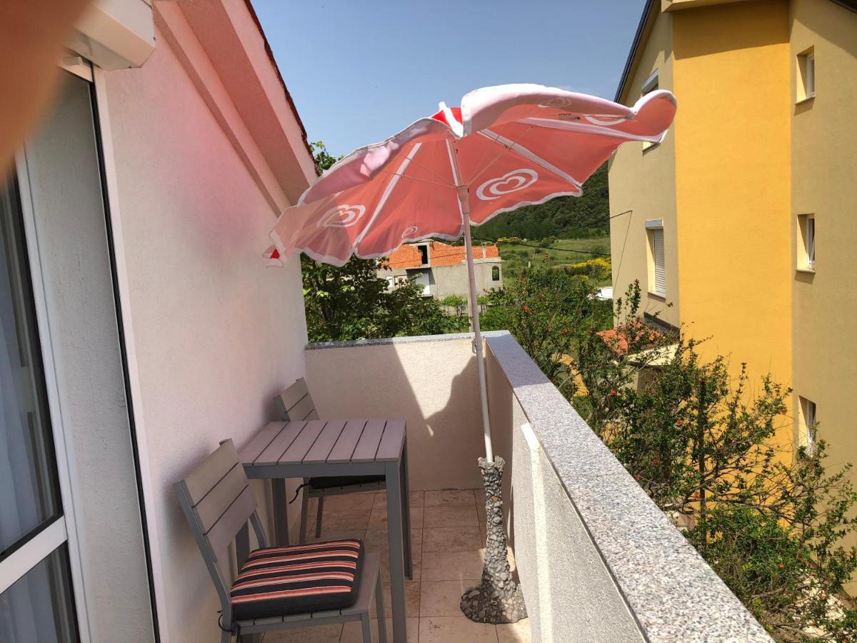 Apartments Mikelic Кампор Экстерьер фото
