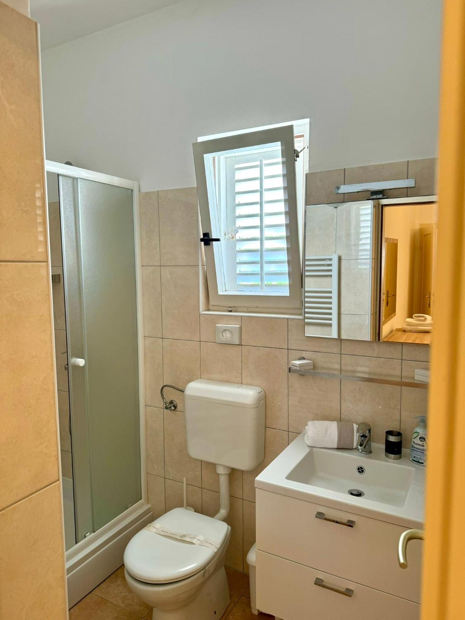 Apartments Mikelic Кампор Экстерьер фото